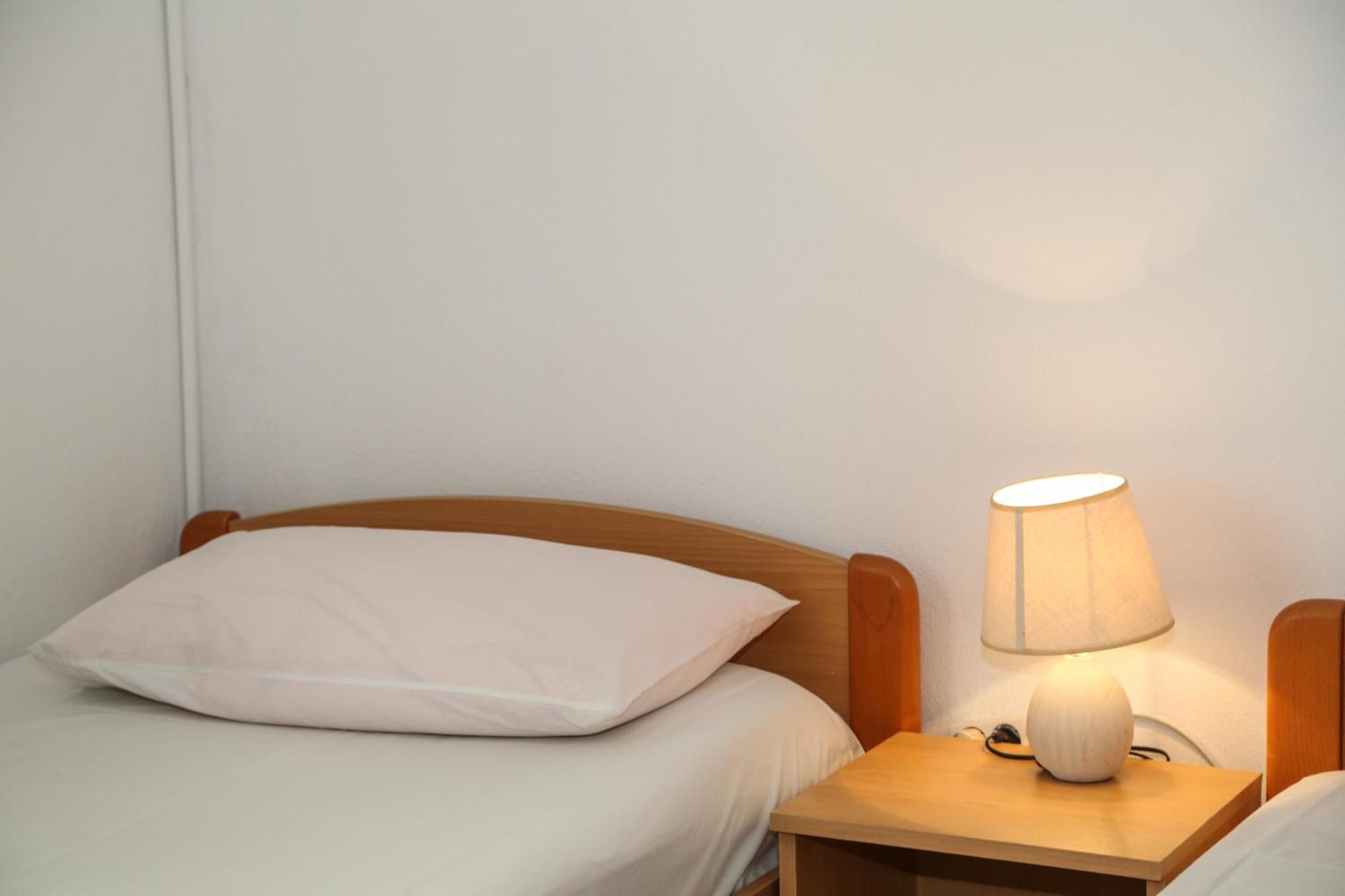 Apartments Butkovic Hvar Town Rum bild