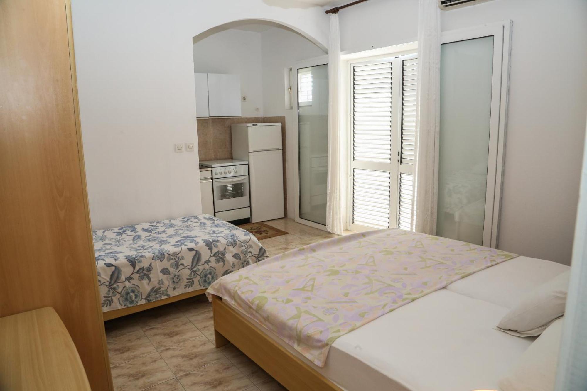 Apartments Butkovic Hvar Town Rum bild